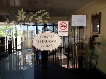 Hotel Best Western Twin Towers Inn