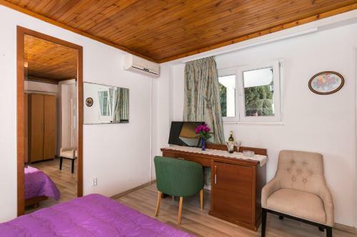 Hostal Kusalo Guesthouse
