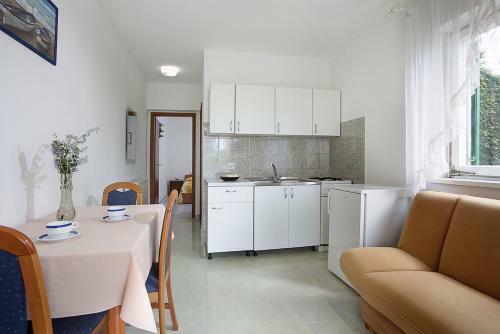 Apartments Iris
