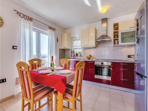Apartamentos Holiday Home Jadranovo *lxv *