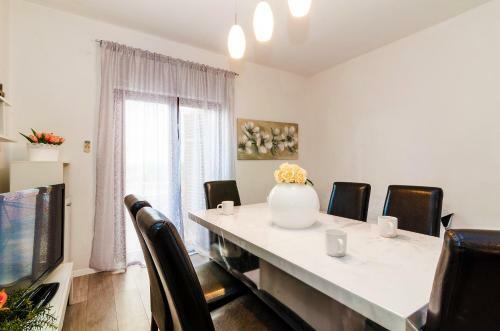 Apartments An?elo