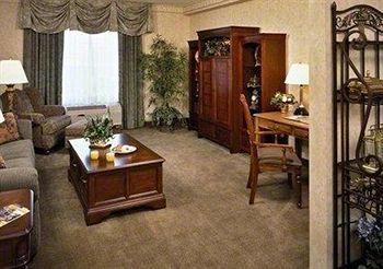 Hotel Comfort Suites
