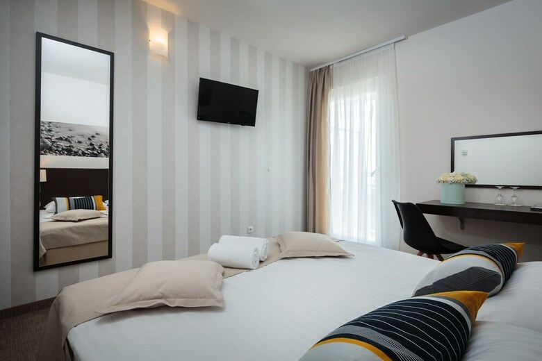 Hotel Villas Arausana & Antonina