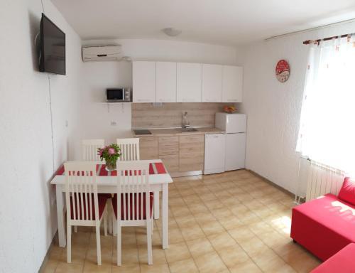 Apartments Korina 2866