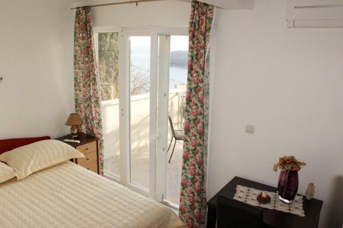Hostal Guesthouse Maja