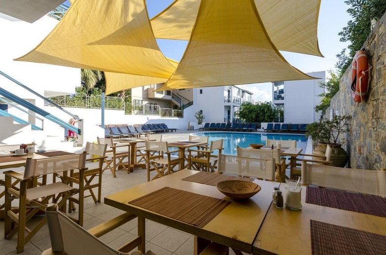 Apartamentos Mika Villas