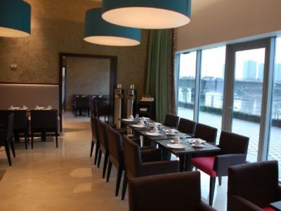 Hotel Residhome Nantes Berges De La Loire