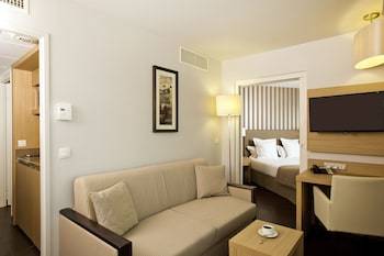 Hotel Residhome Nantes Berges De La Loire