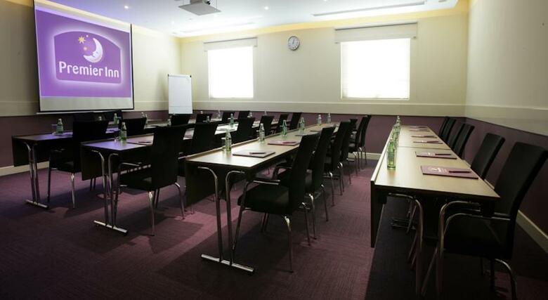 Hotel Premier Inn Dubai Investment Park