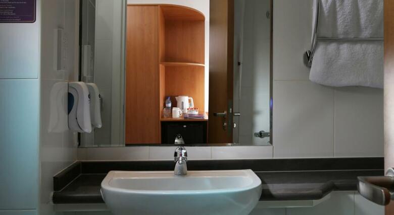 Hotel Premier Inn Dubai Investment Park