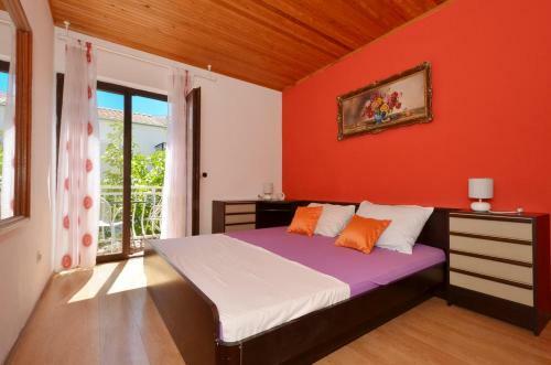 Apartment Arbanija 8651b