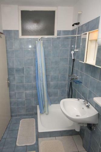 Apartment Banjol 4952a