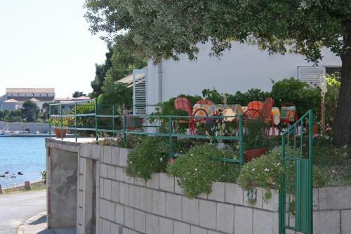 Apartment Banjol 4952a