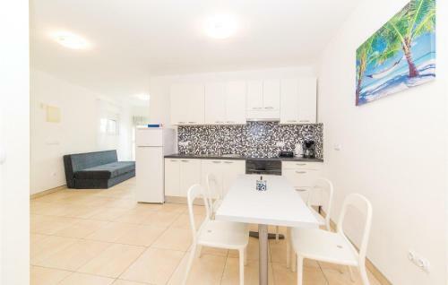 Apartment Marina With Sea View 10