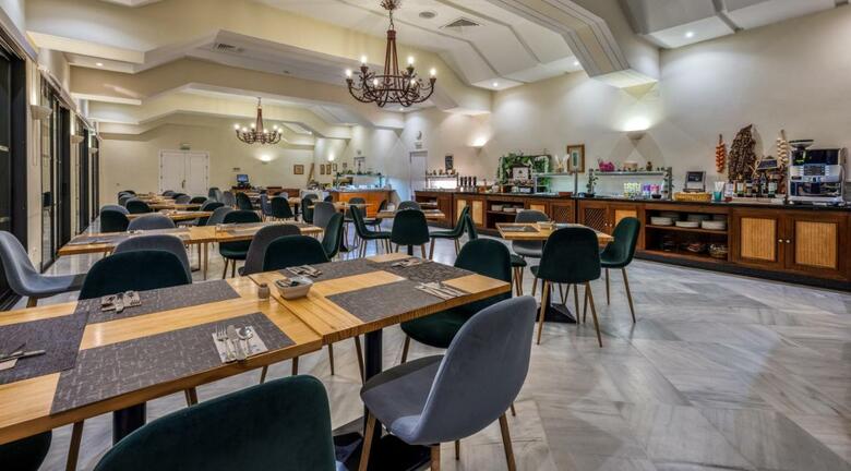 Hotel Azz Guardacorte Campo De Gibraltar
