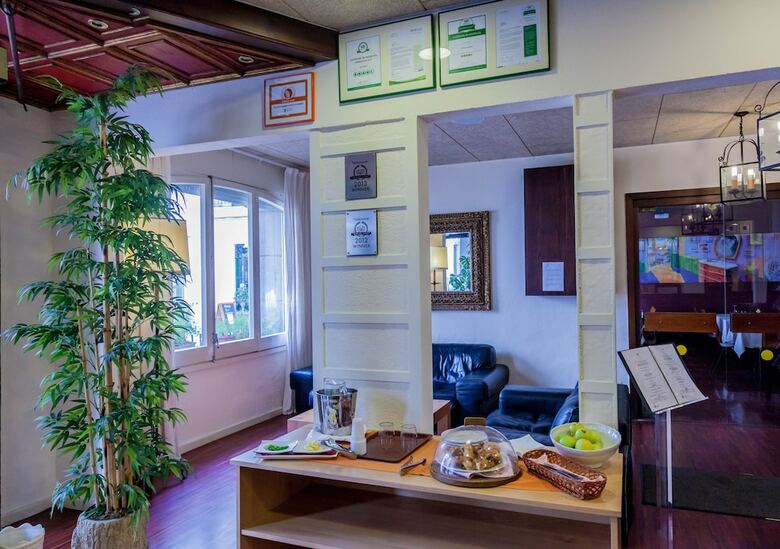Hotel Gale�n / Gale�n Pavill�n