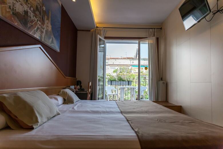 Hotel Gale�n / Gale�n Pavill�n