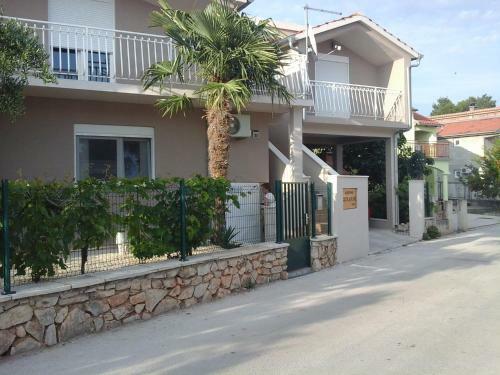 Apartments Anita Frane