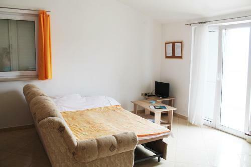 Apartments Gubo