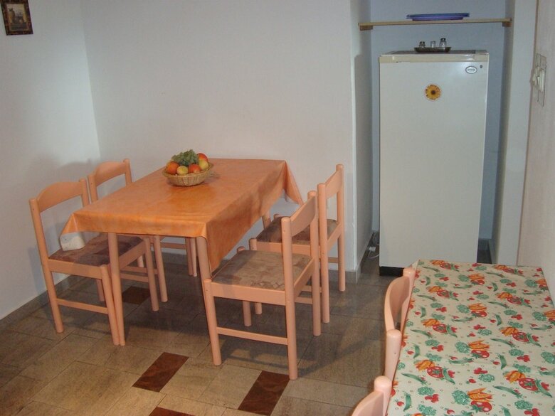 Apartments Zlatko