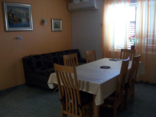 Apartment Biograd Na Moru 11380b