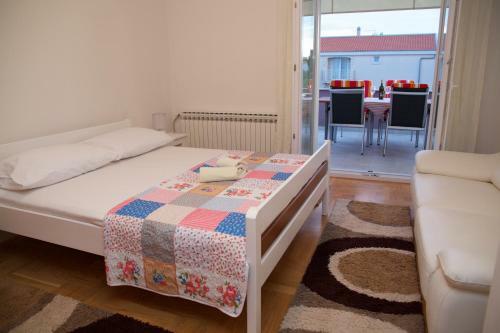 Antonija Apartments With Pool