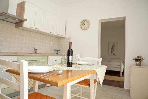 Antonija Apartments With Pool