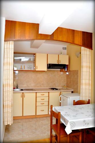 Apartments Lumbarda