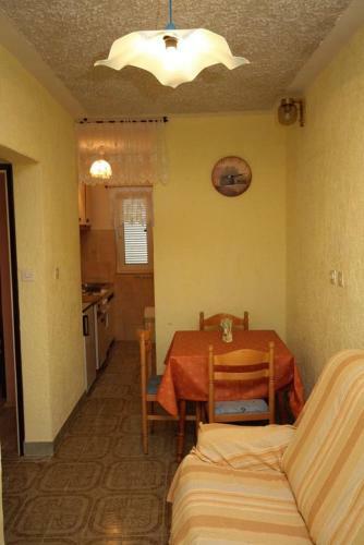 Apartment Mundanije 4953c