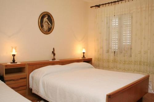 Apartments With A Parking Space Lumbarda (korcula) - 4473