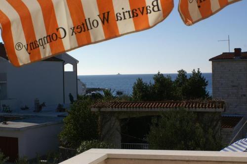 Apartments By The Sea Rogoznica - 4313