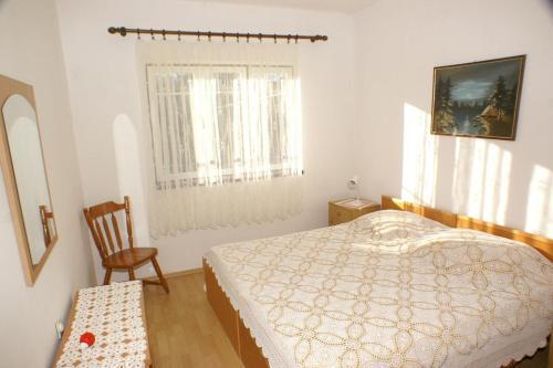 Apartments By The Sea Rogoznica - 4313