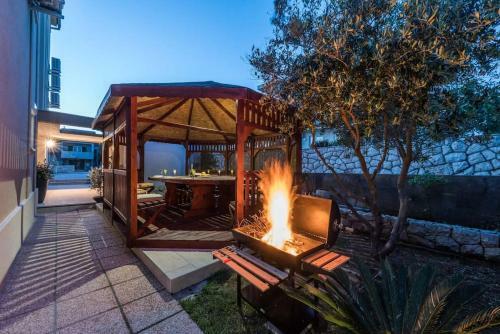Apartments Villa Maelise