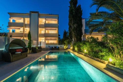 Apartments Villa Maelise