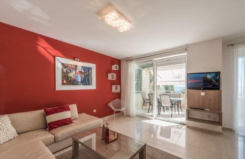 Apartments Villa Maelise