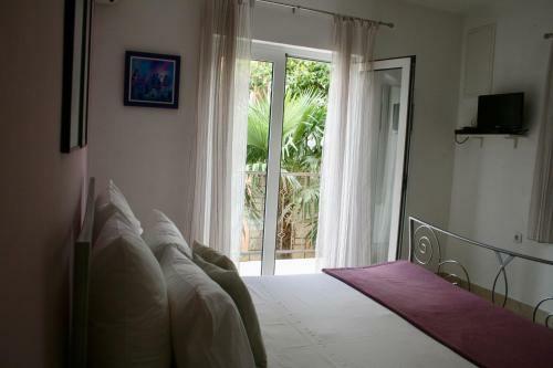 Apartamentos Villa Marinesa