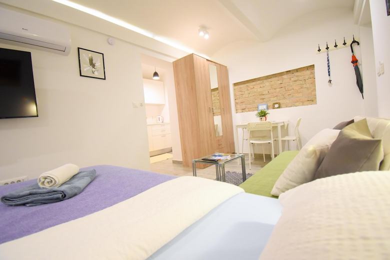 Donos Apartments