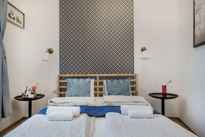 Residencia Europa Centerpoint Guesthouse