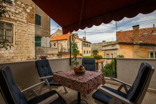 Hostal Guesthouse Fjaka