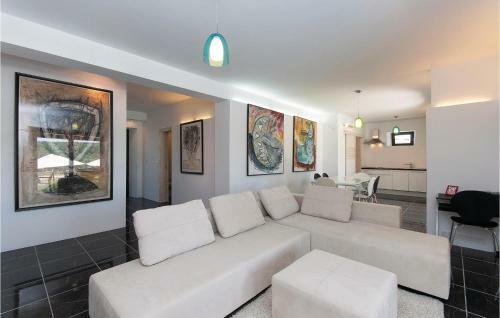 Holiday Home Kampor I