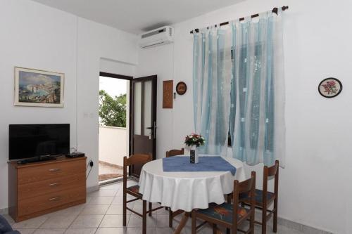 Apartment Pag 6383b