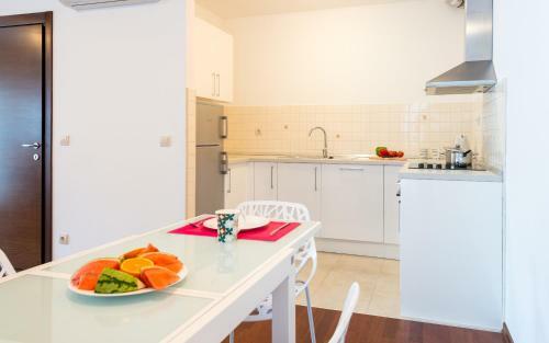 Apartments Lotos
