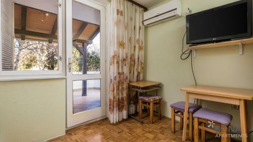 Rona Apartment Porat 2