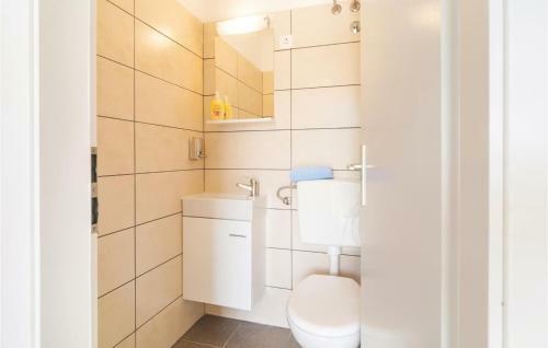 Holiday Home Pucisca With Hot Tub I
