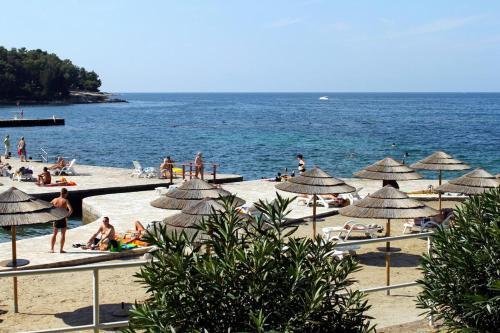 Hostal Apartments With A Parking Space Porec - 2217