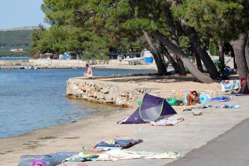 Apartments By The Sea Pasman - 8217