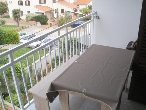 Apartments With A Parking Space Fazana - 7234