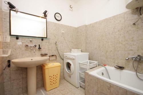 Apartments With A Parking Space Opric (opatija) - 7834