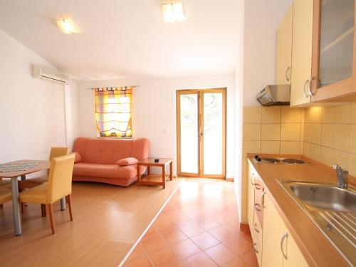 Apartment Inoma.4