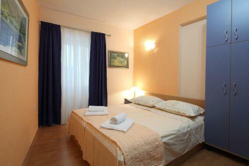La Familia Apartments